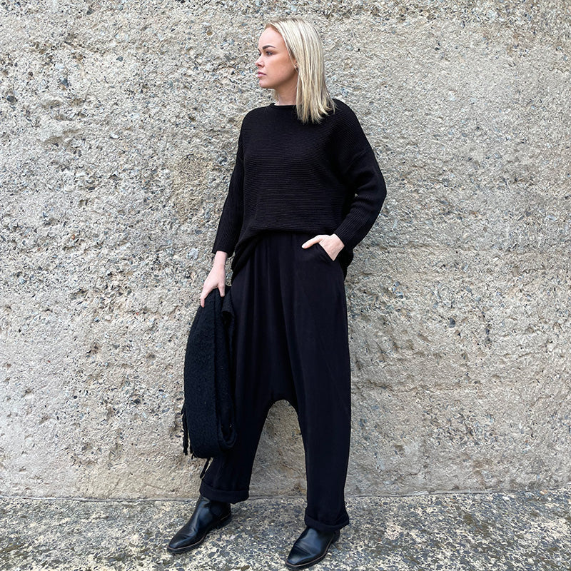 Nunchi Low-Crotch Pants Linen