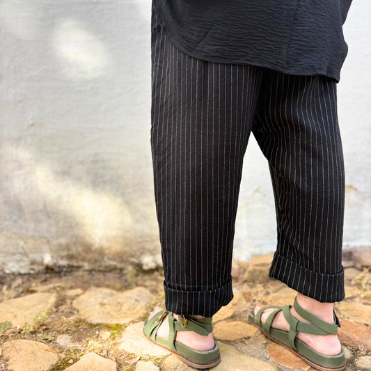 Nunchi Low-Crotch Pants Linen
