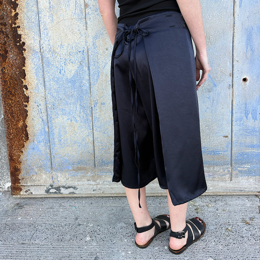 ORIGAMI LONG SHORTS