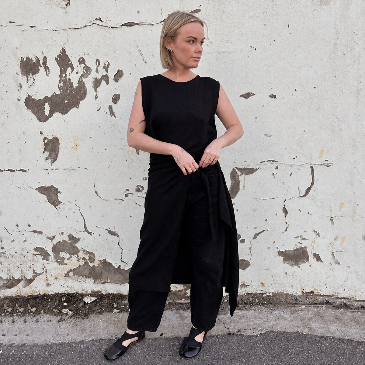 NIA TOP - BLACK