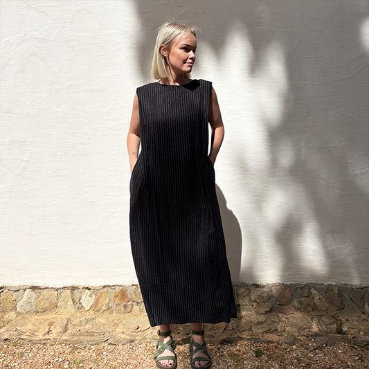 Yugen Tuck-Shoulder Black Linen Stripe Dress